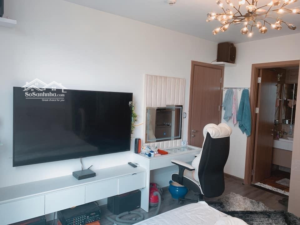 Bán Căn 2N2Vs Căn Góc 70M2, Full Nội Thất, Tầng Trung, View Đẹp Chỉ 3.25 Tỷ Tại Vinhomes Ocean Park