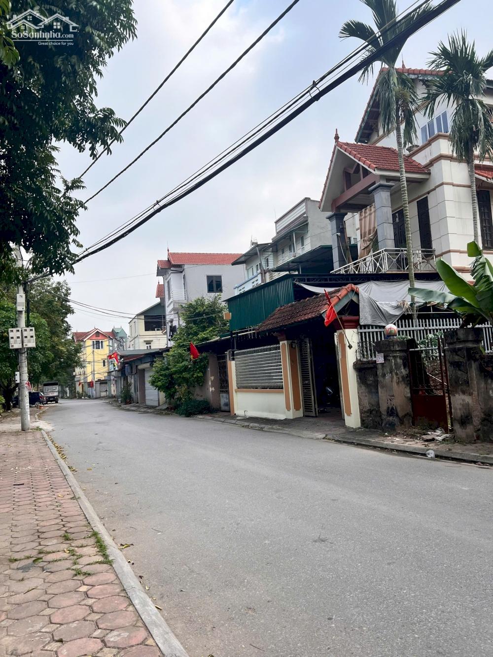 Cần Bán Nhanh Lô Đất 210m2 Thuận Tốn, Đa Tốn, Gia Lâm trục chính Đường đẹp, Giá Hợp Lý.