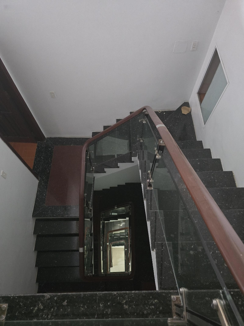Bán Nhà Khu Cao Cấp 94 Trần Phú, 2 Mặt Tiền. Liên Hệ: 0378 478 578