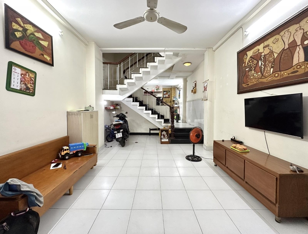 Bán Nhà Hẻm 5M Kinh Doanh Bình Thạnh, 3.9M X 13M, 3 Tầng. Ô Tô Vào Nhà