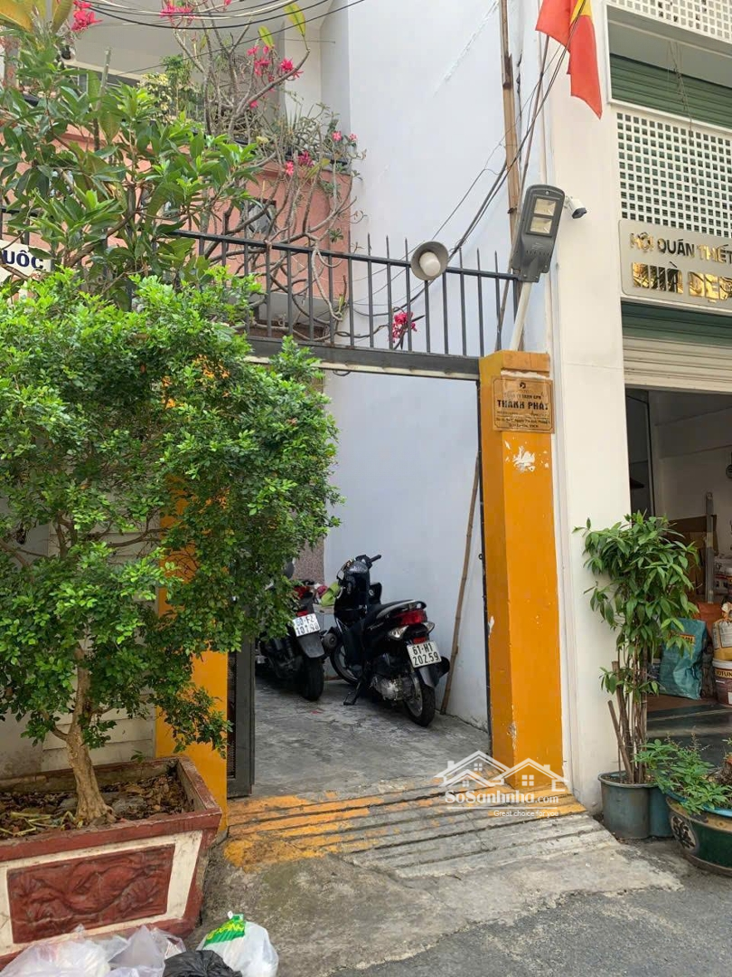 Cho Thuê Mặt Bằng 99/42 Nguyễn Thái, Bình, 4X10, Có Sân 4M, Có Nhà Vệ Sinh, Giá 9 Triêu/Tháng