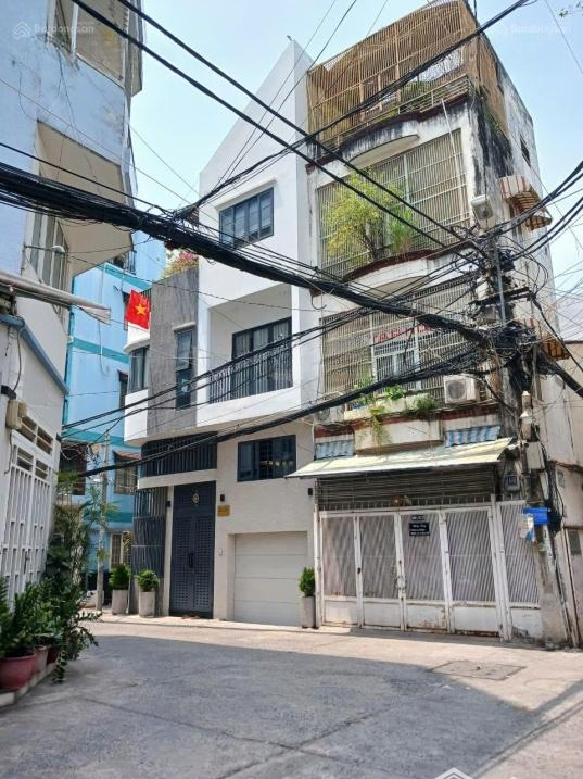 Duy Nhất 1 Căn Cực Hiếm 3 Mặt Tiềnhẽm Xe Hơihuỳnh Văn Bánh, 5,5Mx17M, Cn: 85M2; 4 Tầng, Chỉ 15,8 Tỷ Tl