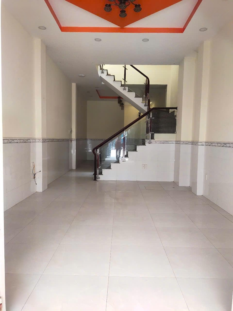 Cho Thuê Nhà Mặt Tiền, Tiện Ở + Kd, Gần Chợ Hiệp Bình. 1 Trệt 2 Lầu, 3 Phòng Ngủ4Wc
