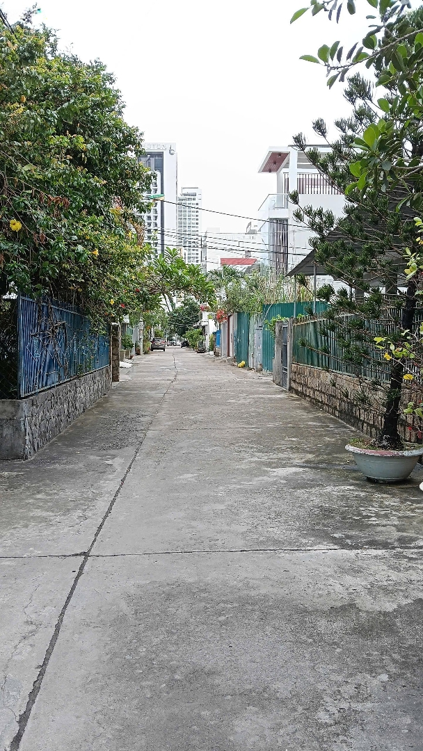 Đất Cách Biển Nha Trang Chỉ 150M, Dtich 106M Ngang 6,6M Giá Bán 7,6Tỷ Hẻm Điện Biên Phủ.