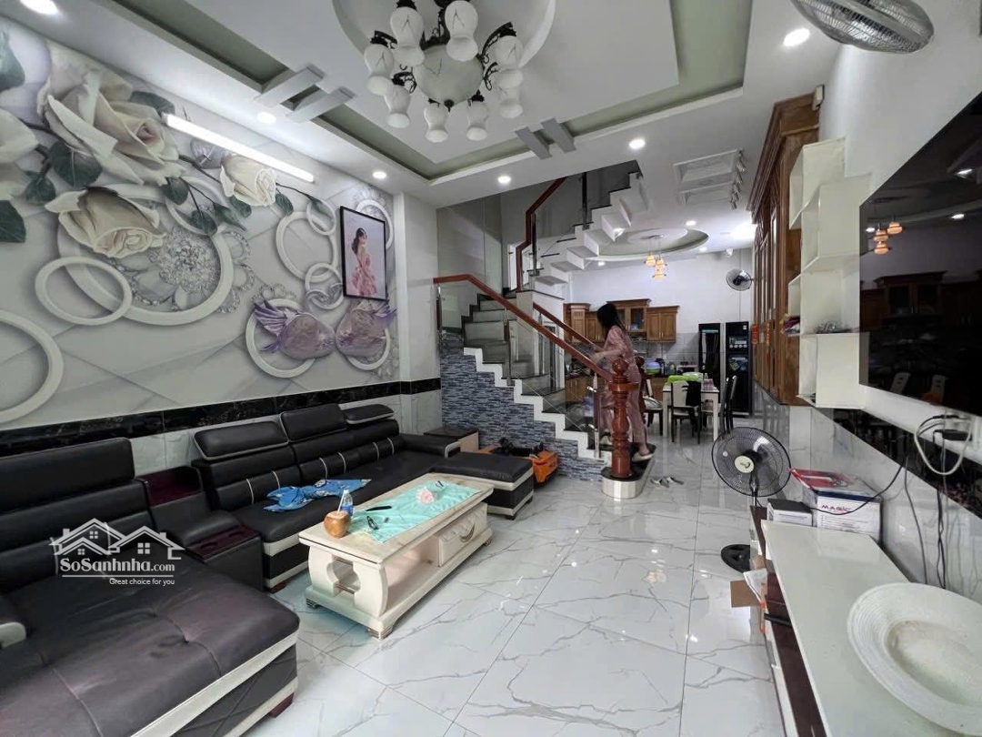 Bán Nhà Phố Dương Văn Bé, 50M Ra Ô Tô Tránh, Hàng Xóm Timecity, 40M2, 6.5 Tỷ