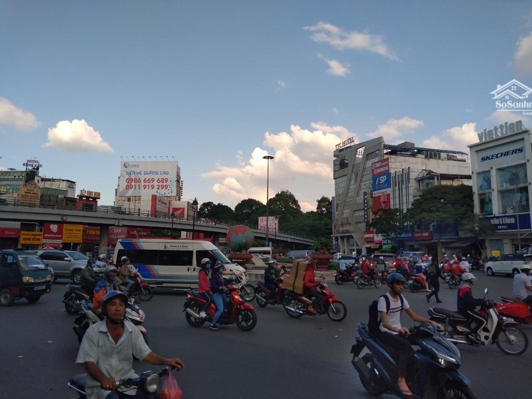 Cho Thuê 3 Căn Nhà Liền Kề Ngay Góc 2 Mặt Tiền Đường Lê Đại Hành, Quận 11 Mở Ngân Hàng, Trường Học.
