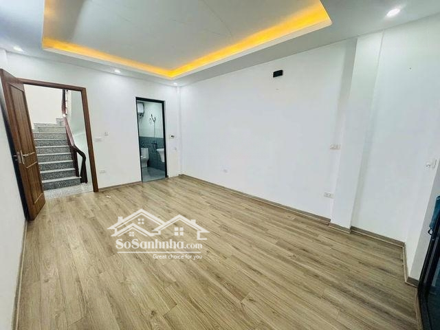 Bán Nhà Lạc Long Quân - Nhật Tảo - Nhỉnh 6 Tỷ - O To Qua Cổng Nhà - Ảnh Nhà Hiện Tại