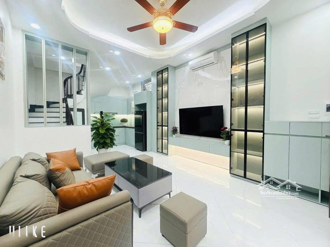 Hiếm! Nhà Đẹp Đàm Quang Trung 5 Tầng Ngõ Thông Cạnh Aeon Giá Chỉ 6.17Tỷ