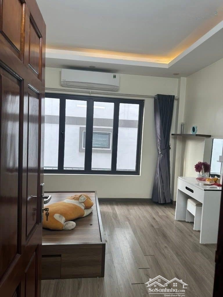 Hiếm! Nhà Đẹp Đàm Quang Trung 5 Tầng Ngõ Thông Cạnh Aeon Giá Chỉ 6.17Tỷ