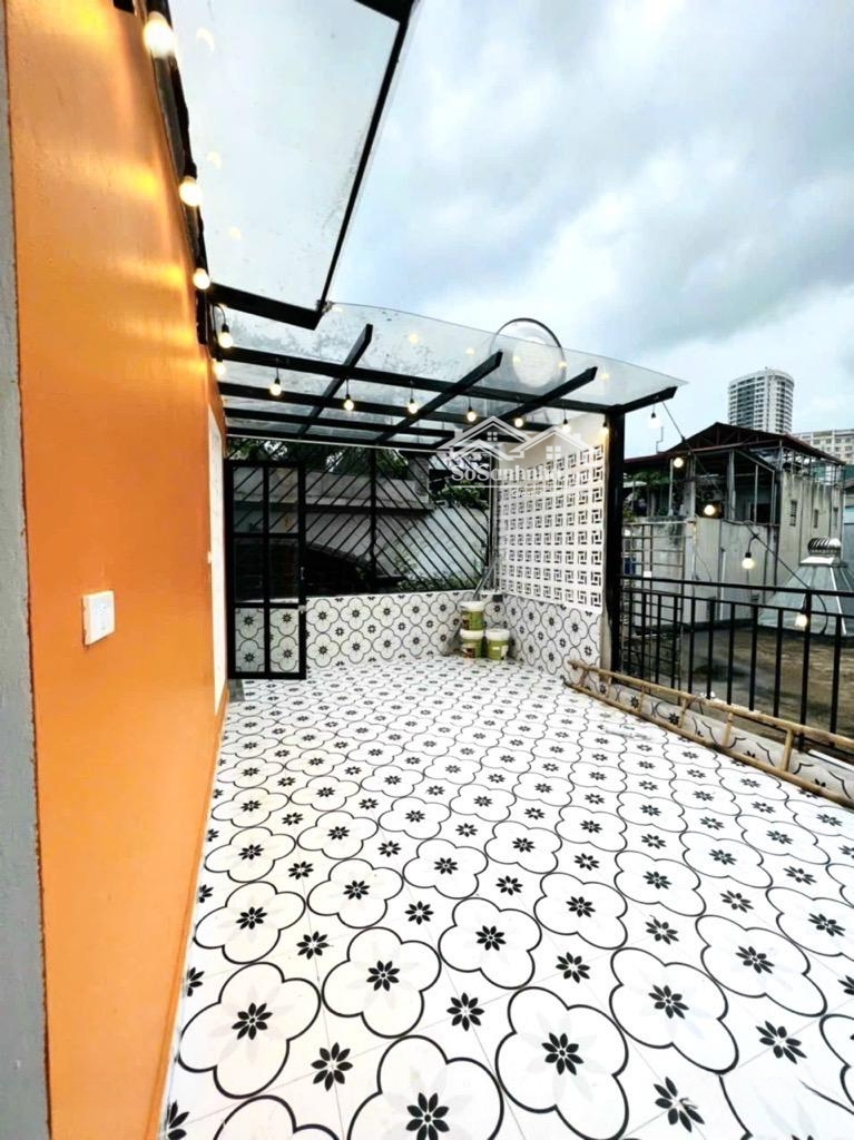Hàng Hiếm ! Nhà Đẹp Xuân Thủy - Full Nội Thất - Vị Trí Đẹp - 40M - Giá Bán 9.1 Tỷ . Liên Hệ: . 0987760091