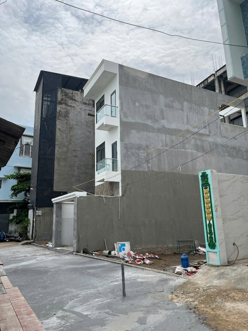 Nhà 1 Trệt 2 Lầu Hẻm 554 Lê Văn Việt,Diện Tích69M2 Giá Chỉ 5,4 Tỷ Có Tl