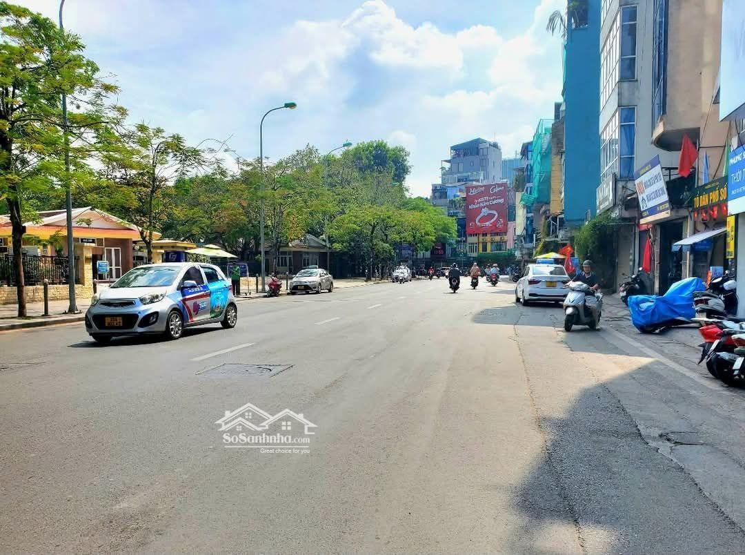 Bán Nhà Ngọc Hà - Gần Phố, Mặt Tiền Rộng Thoáng - 75M2, 3 Tầng Giá Bán 12.5 Tỷ