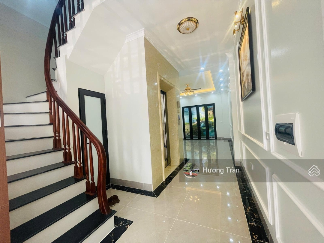 Hiếm! Nhà Cực Đẹp 68M2X7T Thang Máy. Ngõ Thông, Ô Tô 7 Chỗ Vào Nhà, View Sân Chơi Phố Phú Thượng.