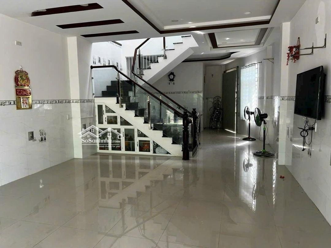 Bán Nhà 3 Mặt Tiền Đường 13M Khu Tái Định Cư Đất Lành - Nhà Đẹp Giá Tốt