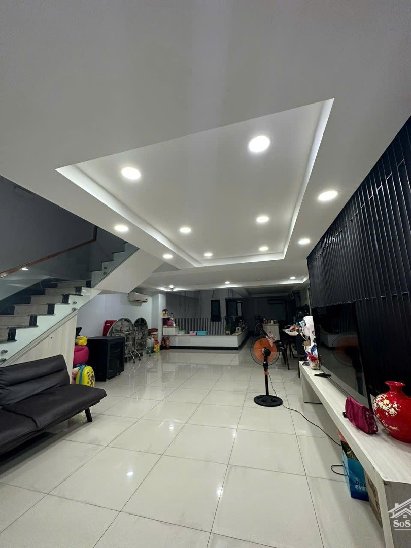 Bán Nhà Mặt Tiền Nguyễn Chí Thanh Quận 5 ,Dt:4X18M ,1 Trệt 3 Lầu Giá Bán 23.5 Tỷ (Lh Kim )