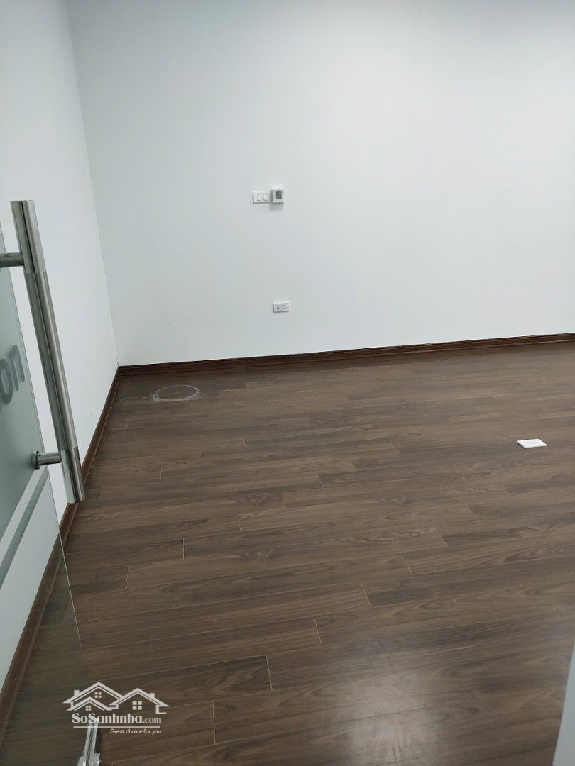 Chủ Nhà Cần Cho Thuê Gấp Văn Phòng 128M2 " Giá Tốt" ,Hưởng Trọn Dịch Vụ 5* Của Vinhomes