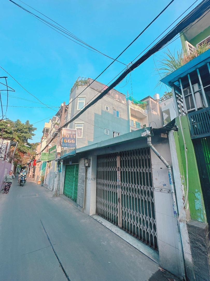 Bán Nhàhẽm Xe Hơitrương Đăng Quế , P1 , 72M2 , 6,95Tỷcó Thương Lượng. Lh : 0866408299 Việt Anh