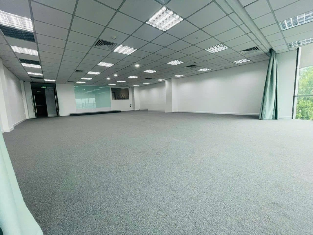 Nhà Đường Hoàng Hoa Thám 8X18M Trệt 4 Lầu Cho Thuê