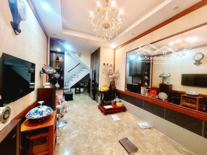 Bán Nhà Riêng Còn Rất Mới Phố Tôn Đức Thắng, Văn Miếu Diện Tích 30M2 Xây 5 Tầng Gồm 3 Phòng