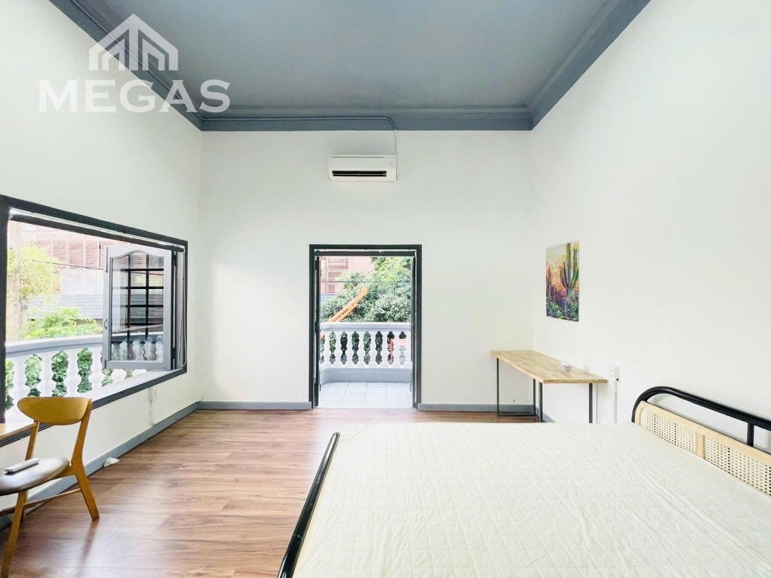 Cho Thuê Phòng Ban Công Cao Cấp Đầy Đủ Nội Thất Ngay Trung Tâm Quận 10