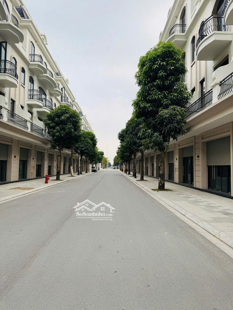 Căn Phố Biển Mặt Tiền 6M - Trục Đường Thông Hồ, Cơ Hội Hiếm Có!