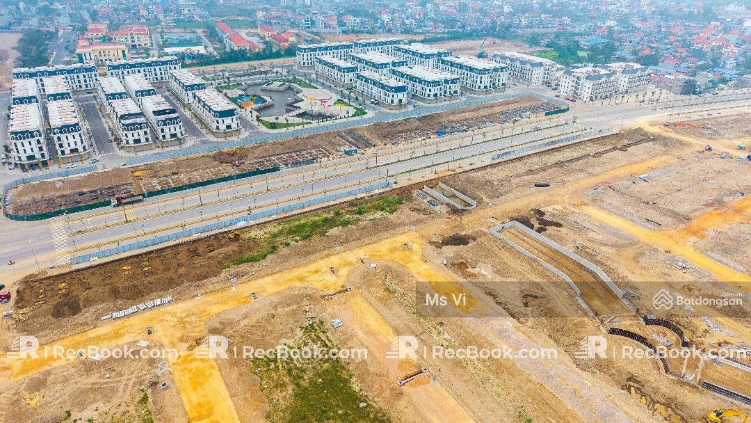 Bán Nhà 5 Tầng 77M² Trục 25M Hướng Nam Đối Diện Tòa 33 Tầng Hoàng Huy New City