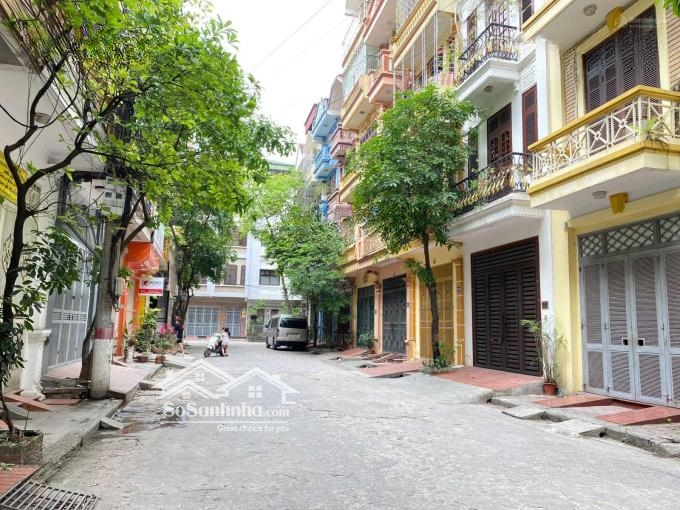Cho Thuê Nhà Ngõ Trần Quốc Hoàn.diện Tích60M2 X 6T, Thông Sàn, Thang Máy. Ngõ Ôtô Đỗ Cửa. Giá 25 Triệu