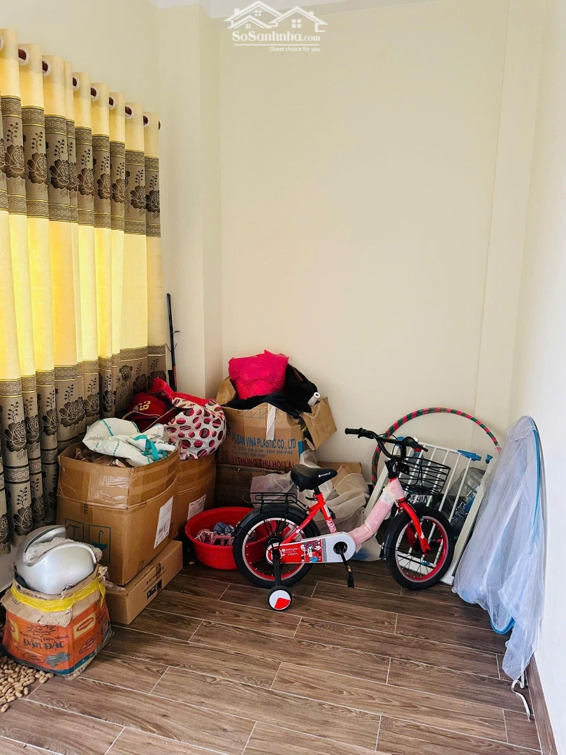 Nhà 2 Lầu 1 Trệt Mặt Tiền Đường Buôn Bán, Gần Bệnh Viện Dĩ An Giá Bán 5 Tỷ 200 Tl