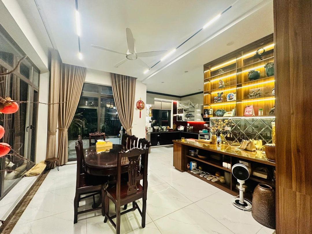 Bán Nhà Kđt Tây Mỗ, Từ Liêm. Bt Vườn, Vỉa Hè, Ô Tô, Full Nội Thất. 220M2 X 4T, M20M, Giá Bán 41 Tỷ