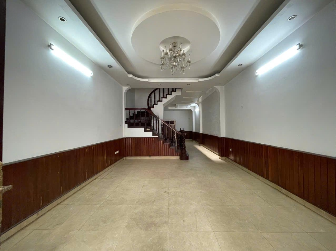 Nhà Riêng Ngõ Phố Giải Phóng Đối Diện Phố Đại Từ,Diện Tích90M2 X 4T, Giá 21 Triệu/Th