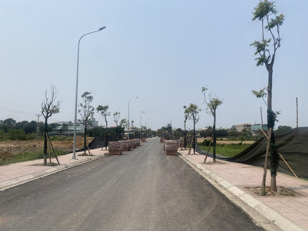 Công Ty Cho Thuê Diện Tích Bãi Đất 7 Ha (Có Thể Chia Nhỏ) Tại Bát Tràng Gia Lâm, Chỉ 8 Nghìn/M2/Th