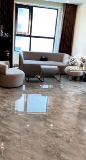 Bán Căn Góc, View Vinhomes, Nội Thất Tươi Trẻ Tại Valencia Việt Hưng