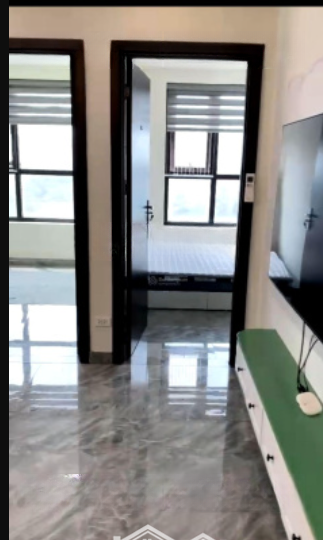 Bán Căn Góc, View Vinhomes, Nội Thất Tươi Trẻ Tại Valencia Việt Hưng
