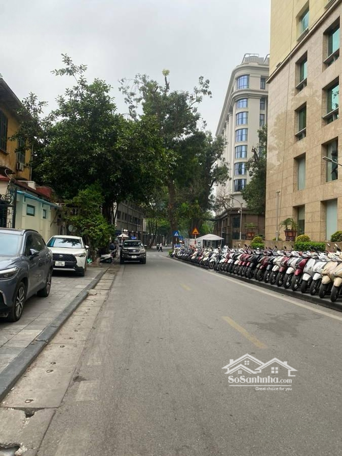 Bán Nhà Mặt Phố Lê Lai, Tràng Tiền, Hoàn Kiếm, Hà Nội, 110M2