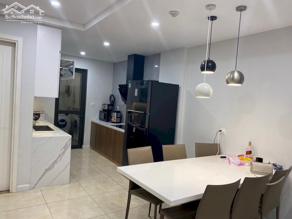 Bán căn hộ 2PN 88m2 chung cư Vinhomes D''Capitale - giá tốt