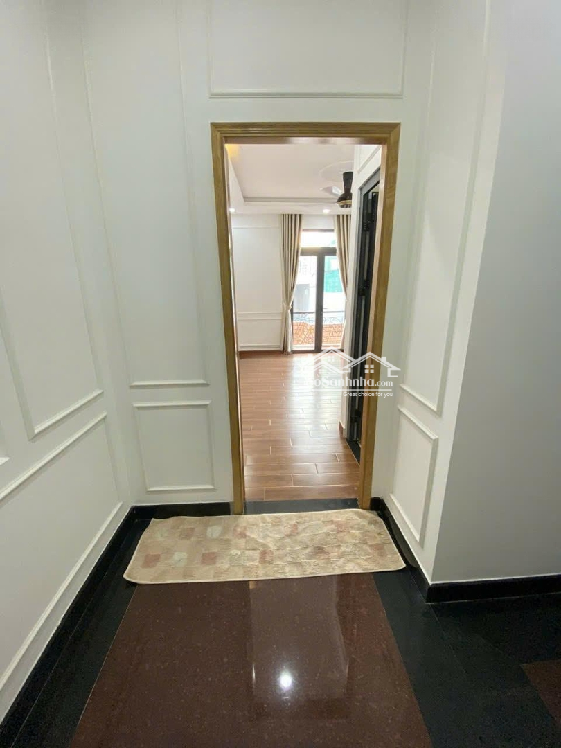 Nhà Sát Mặt Tiền Đường Đối Diện Công Viên (5X18M) Một Trục Tới Đh Văn Lang, Chỉ 11.5 Tỷ Đtt
