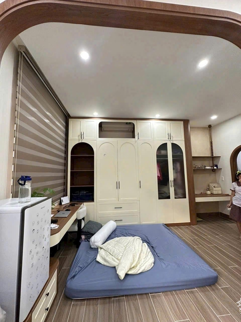 Bán Nhà Đẹp - Đường Cây Keo - Phường Tam Phú - Hẻm Xe Hơi - Rộng Rãi - Thoáng Mát