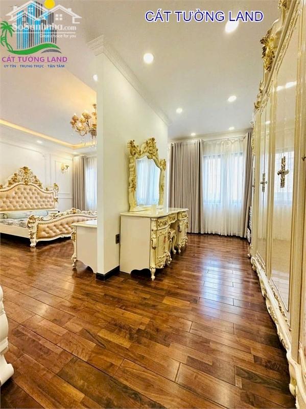 Villa Mini 5 Tầng,  Phạm Văn Hai, Phường 5, Gần CV Lê Thị Riêng. Chỉ 11.5 tỷ