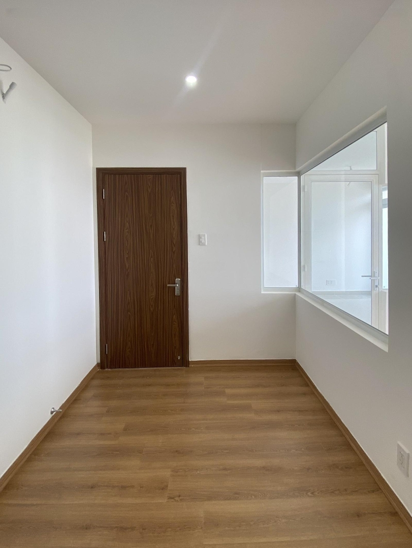 Bán Gấp Căn 51M2 2 Phòng Ngủ 1 Vệ Sinhgiá Bán 2,25 Tỷ Bao Thuế Phí Hướng Nam Mát Mẻ, Ưu Tiên Tiền Mặt Liên Hệ: 0909893 124