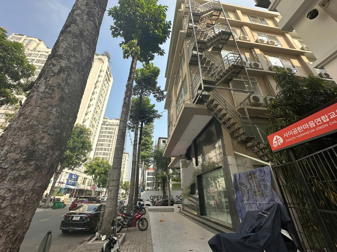 Bán Tòa Nhà Hai Mặt Tiền Hưng Gia 2, Phú Mỹ Hưng