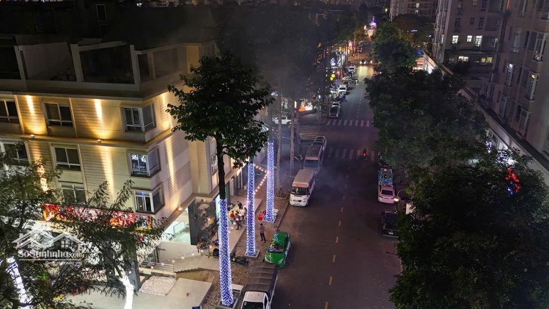Bán Tòa Nhà Hai Mặt Tiền Hưng Gia 2, Phú Mỹ Hưng
