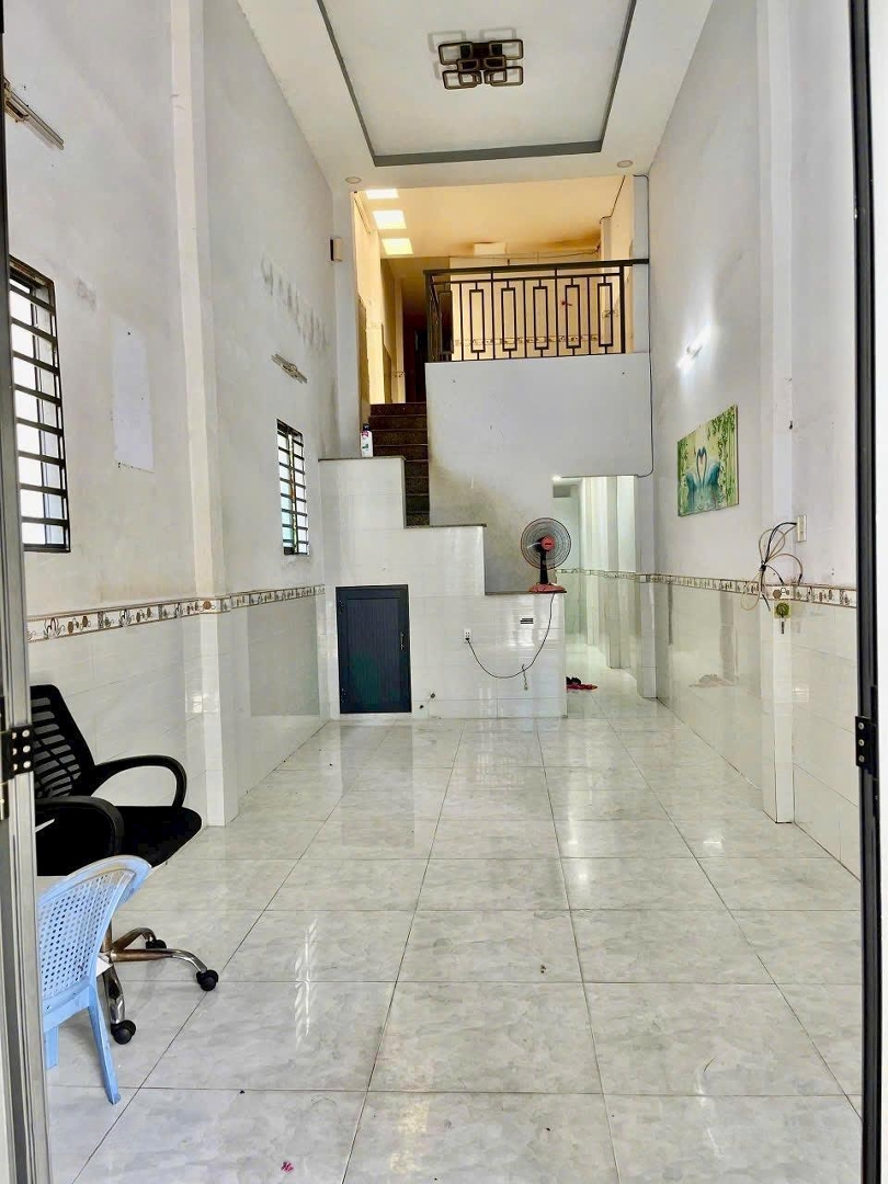 Nhàhẽm Xe Hơi4,5M, Cư Xá Phú Lâm 70M2, Nở Hậu, Gần Chợ Phú Lâm, P. 13, Quận 6, Chỉ 5,4 Tỷ Tl