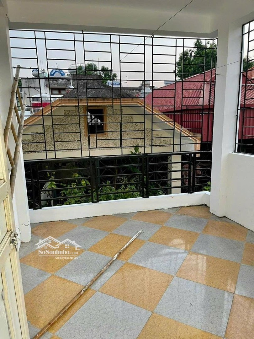 Hoàng Hoa Thám - Bưởi- Nhà Dân Xây
35M, 5Tầng. Chỉ 8,45Tỷ
