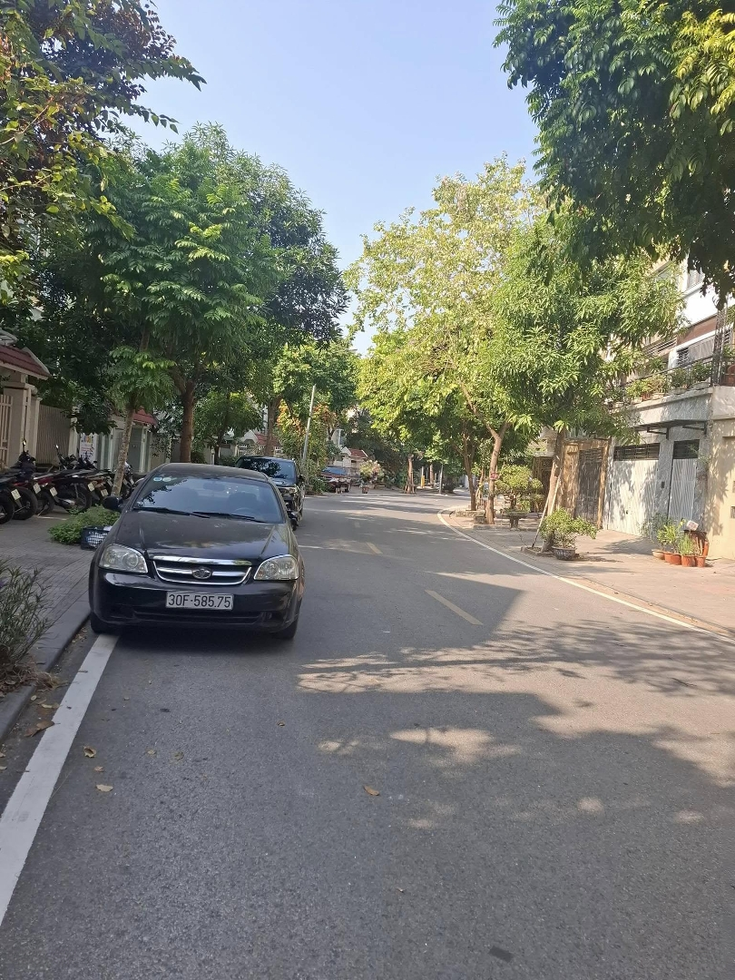 Bán Đất Ngõ 376 Bưởi Xây Nhà, Chung Cư, Chia Lô 160 Triệu/M2.
