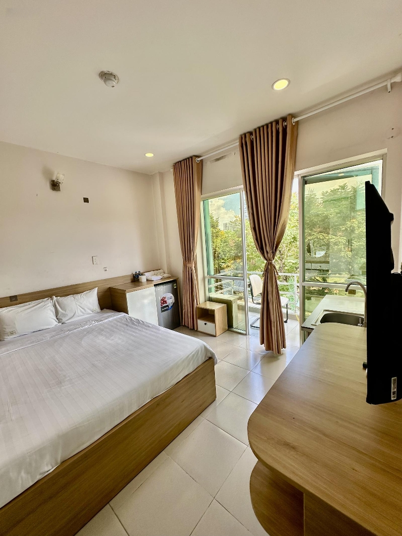 Cho Thuê Phòng Studio Ban Công Full Nội Thất Giá Chỉ 6.5 Triệu/Tháng Địa Chỉ: 119 Tôn Thất Thuyết