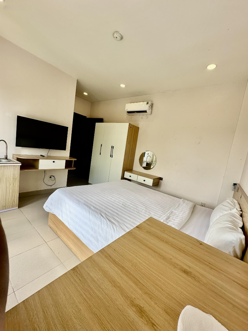 Cho Thuê Phòng Studio Ban Công Full Nội Thất Giá Chỉ 6.5 Triệu/Tháng Địa Chỉ: 119 Tôn Thất Thuyết