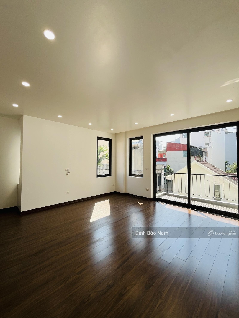 Hồ Tây - Nhà Đẹp Sẵn 7 Tầng Thang Máy - Lô Góc 3 Thoáng Vĩnh Viễn - Ô Tô Vào Nhà - View Hồ Và Lotte
