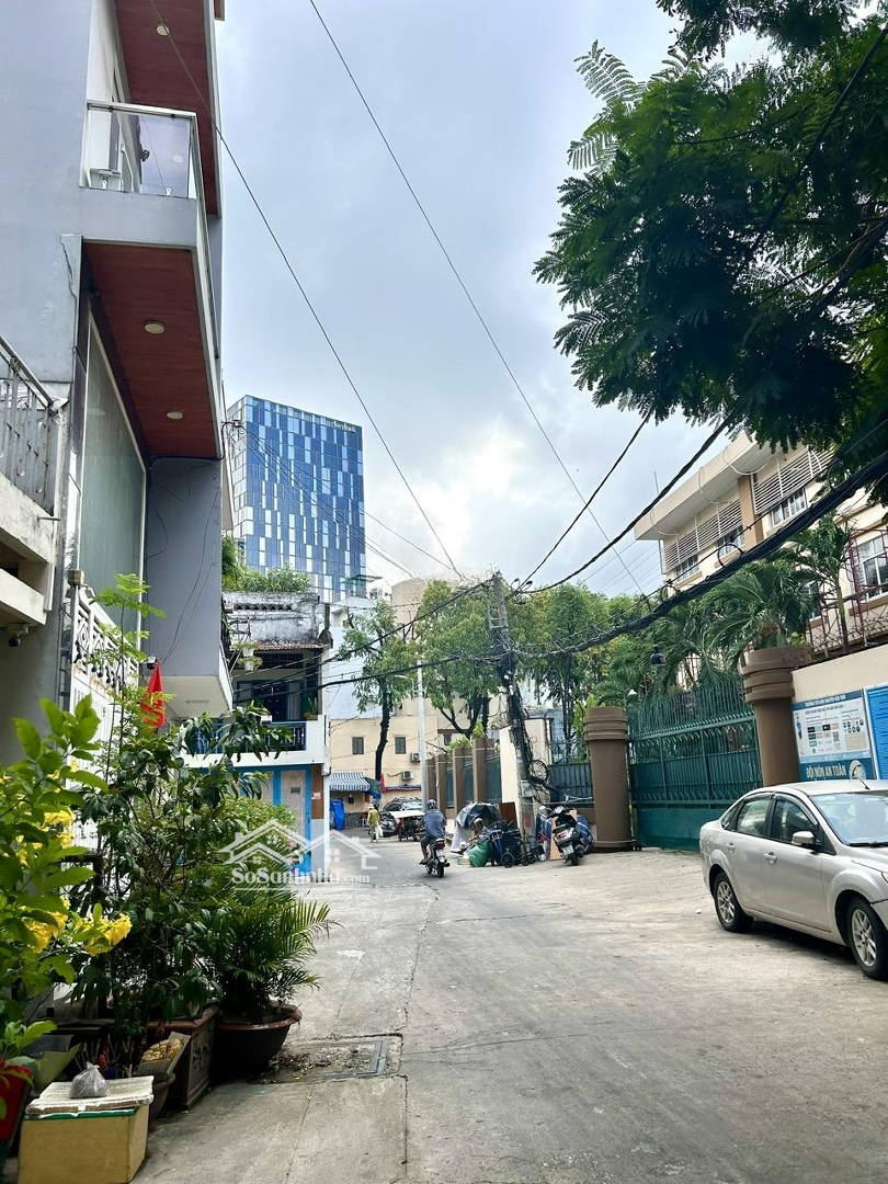 Bán Nhà Mặt Phố Xe Hơi Đậu Cửa. Gần Trường Học, Gần Siêu Thị Thông Vĩnh Khánh, Hoàng Diệu