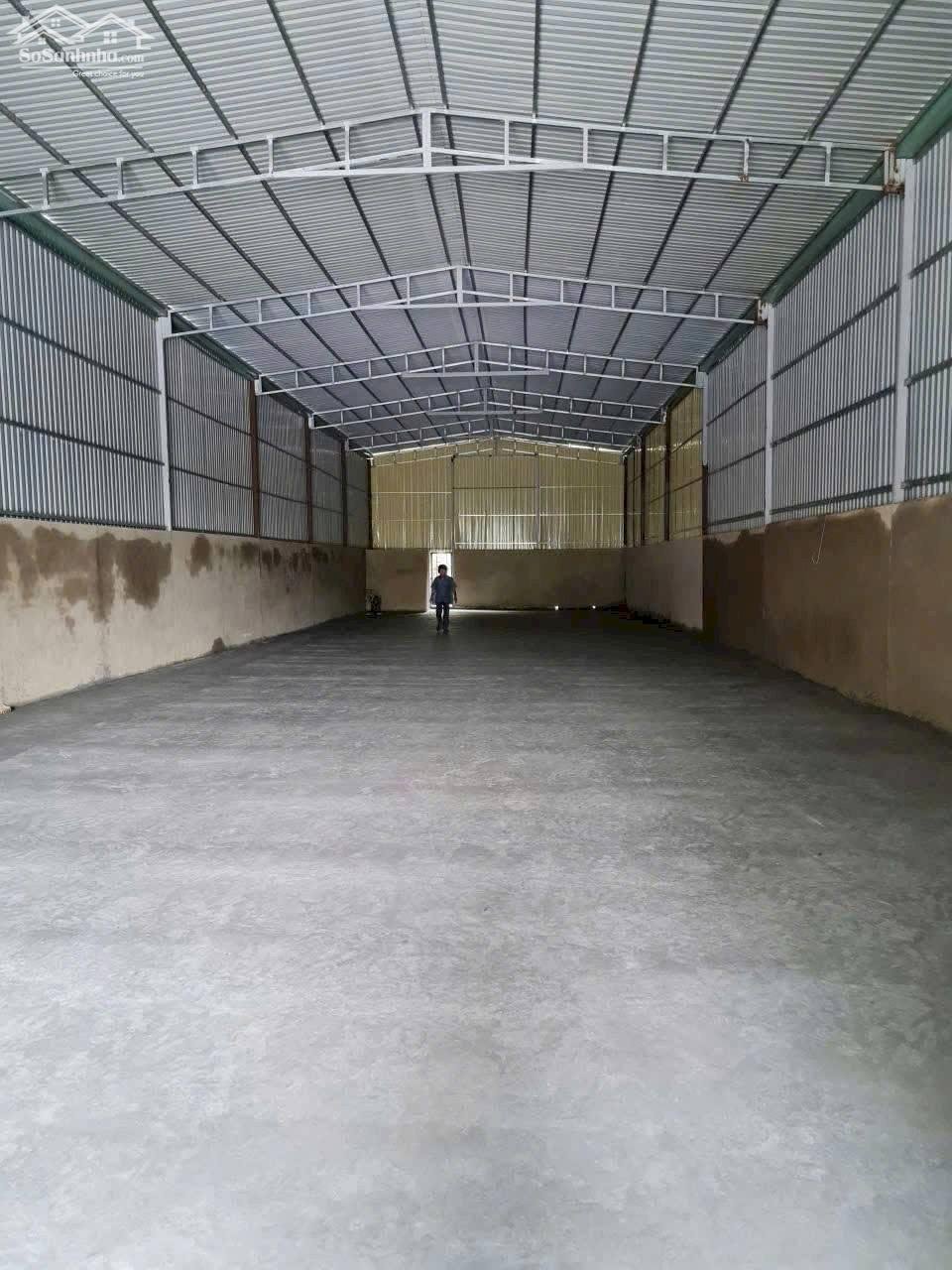 Bán nhà xưởng đường Âu Cơ DT 200m2 (8x25m) giá 19.2 tỷ (thương lượng chính chủ)