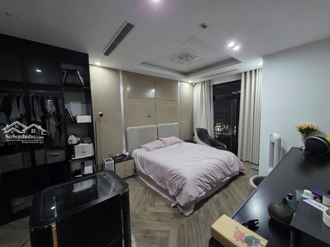Chính Chủ Bán Gấp Căn Hộ 2 Phòng Ngủsky Central 176 Định Công 4,8X Tỷ